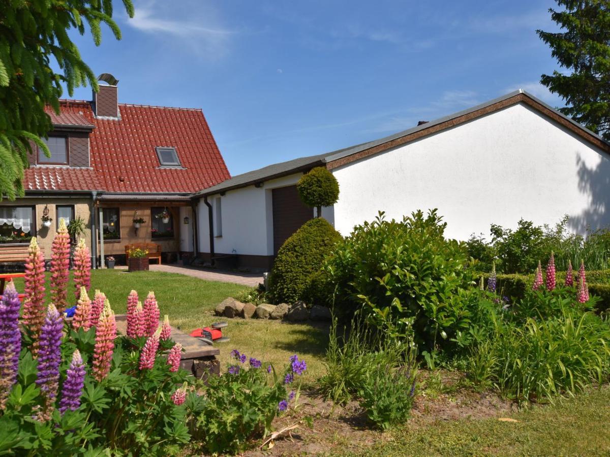 Apartment In Robertsdorf With Garden, Terrace, Barbecue Blowatz Rum bild
