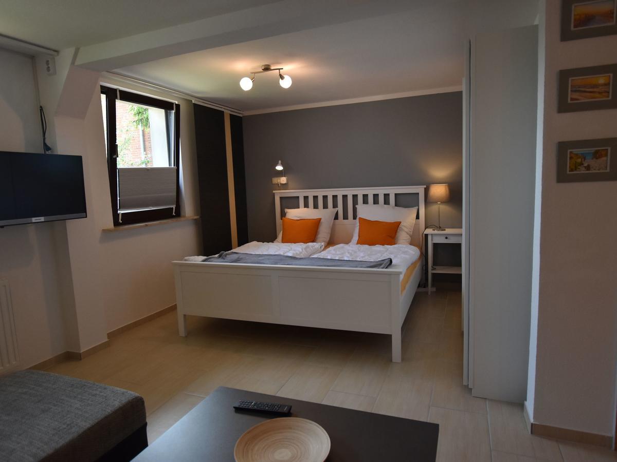 Apartment In Robertsdorf With Garden, Terrace, Barbecue Blowatz Exteriör bild
